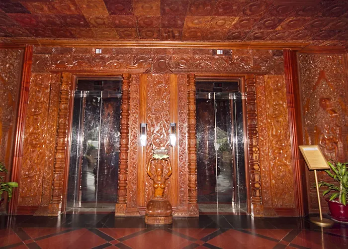 酒店 Majestic Angkor 4*